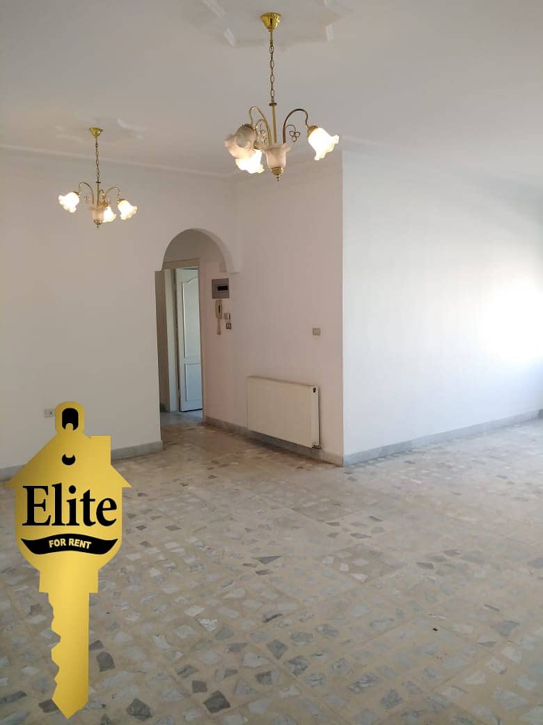 Apartment for Rent in Shmeisani, Amman IDelitejoR95 شقه طابق ثاني