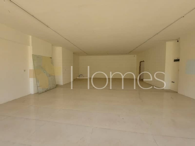 Showroom for Rent in 7th Circle, Amman IDHMMR1191 An empty