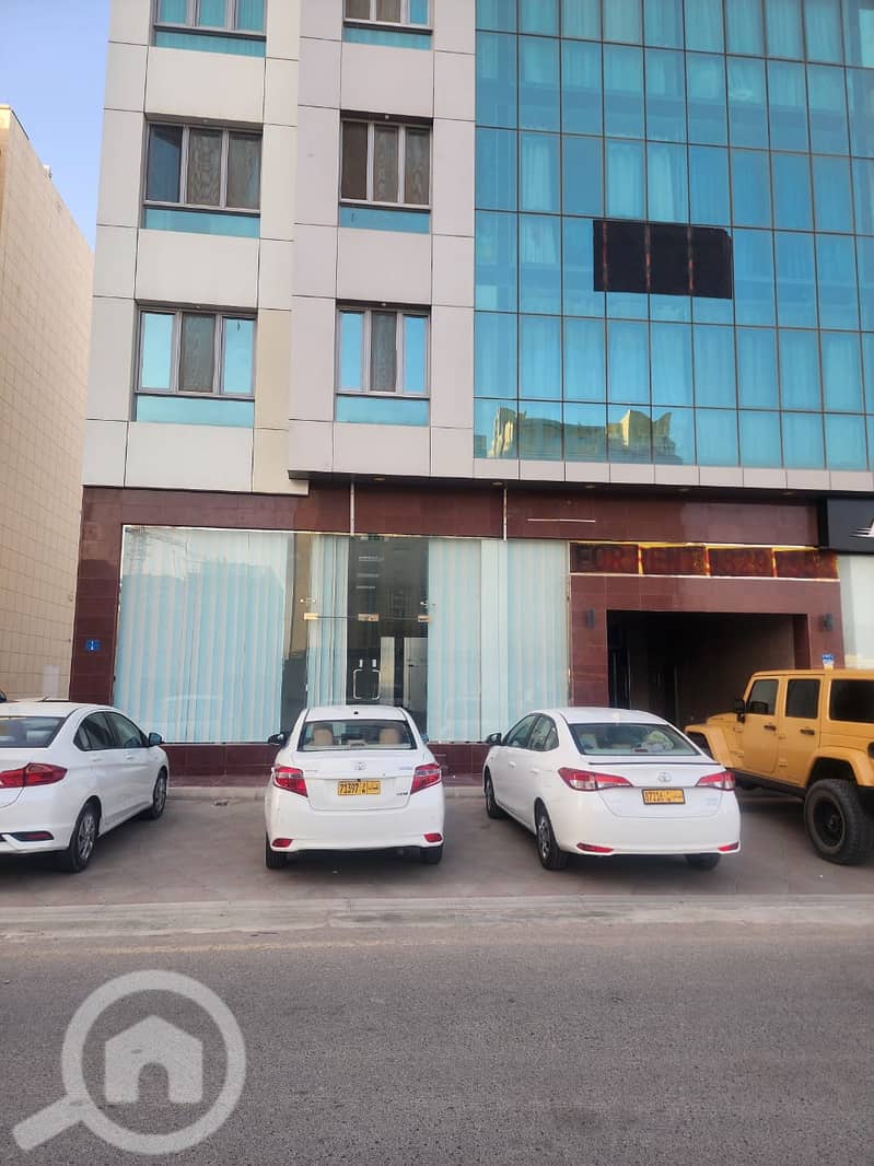 shop for rent near bank muscat in Ghala Bayut.om