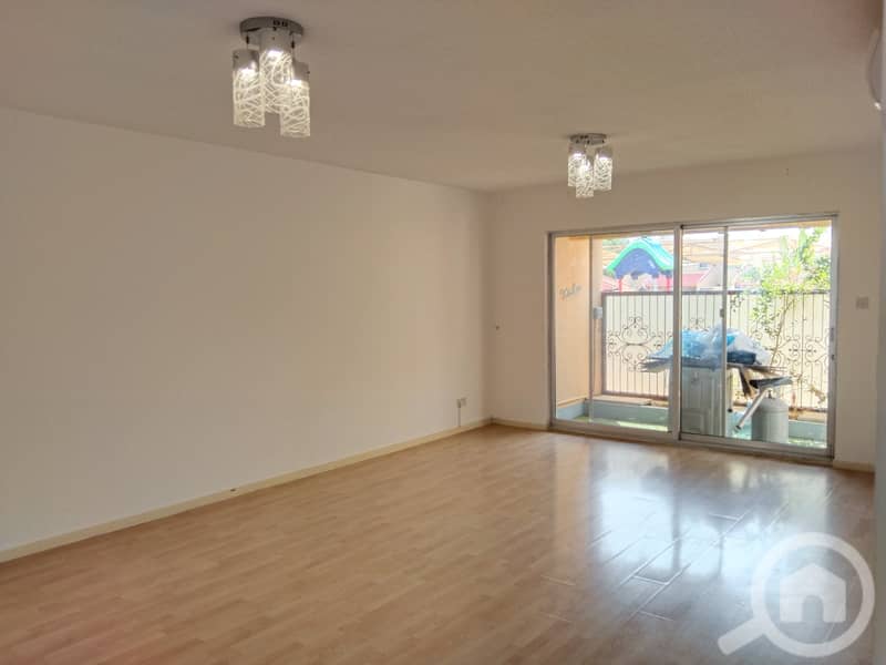 3Me8 Fully Renovated 3 Bhk Townhouse Villa For Rent In Madinat Qaboos