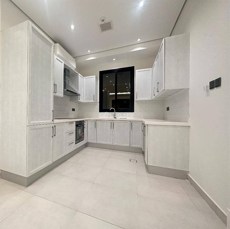 Apartment in Al Malqa, North Riyadh at 95,000 33 Photos 87540627