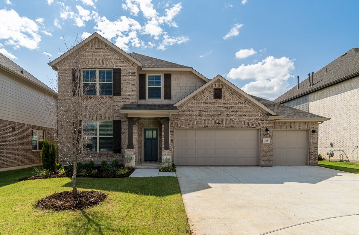 203 Virginia Lane in Hickory Creek Crossing Dallas,TX Beazer Homes