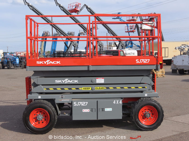 2006 Skyjack SJ7127 27' 4WD Dual Fuel Rough Terrain Scissor Lift Man