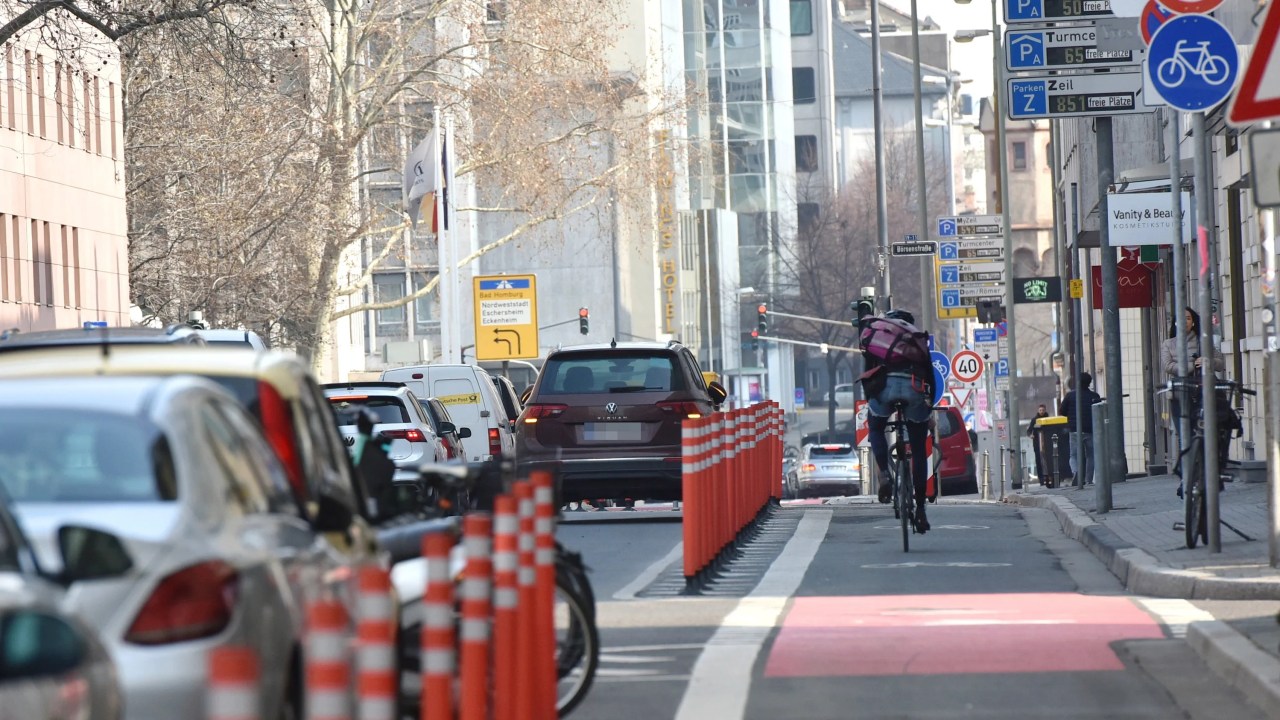 Oeder Weg und Hochstraße HändlerAufstand gegen breiteren Radweg