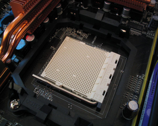 Socket AM2 Overview & X2 5000+ Review - Bjorn3D.com