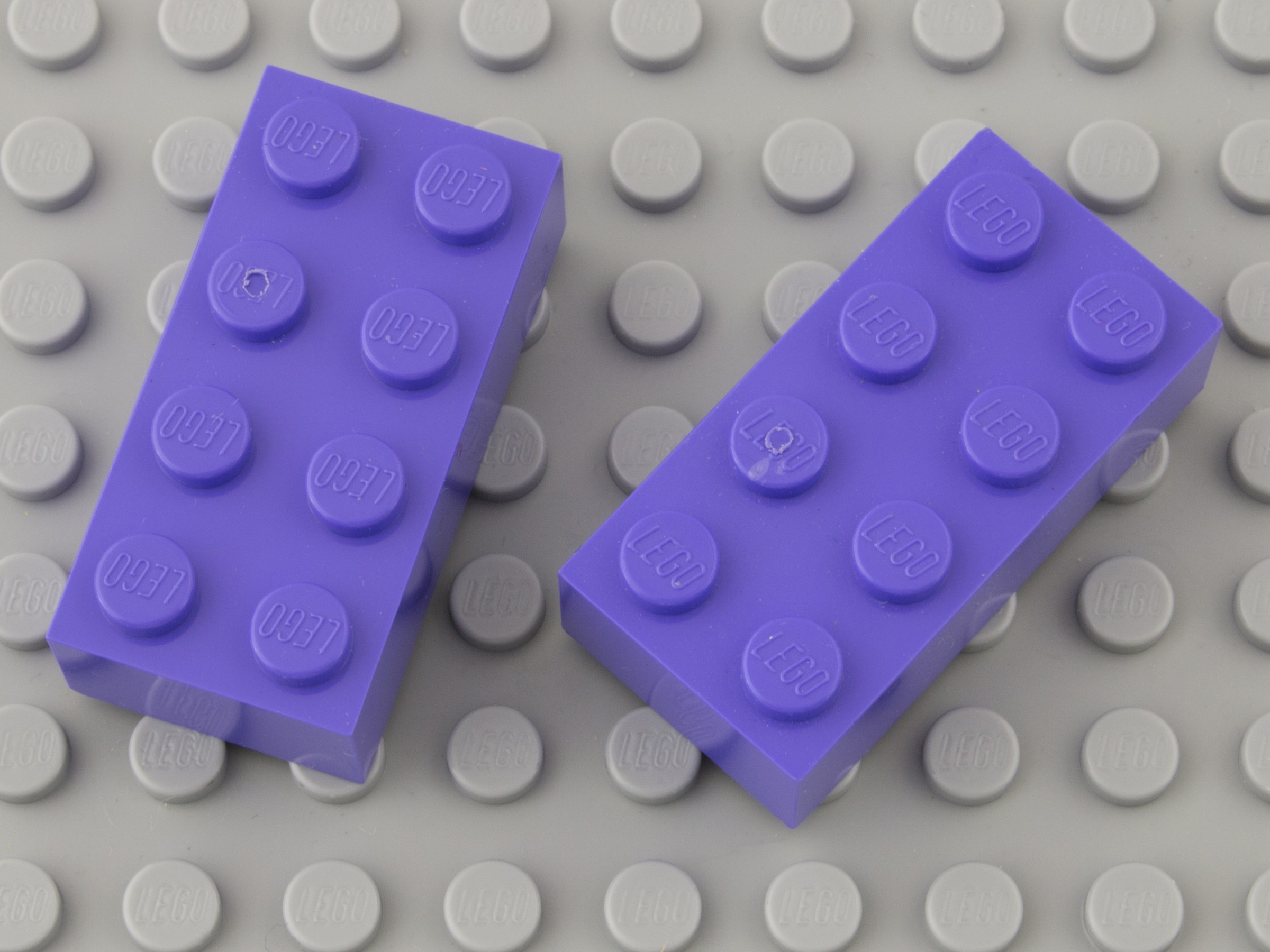 Purple Brickset LEGO set guide and database