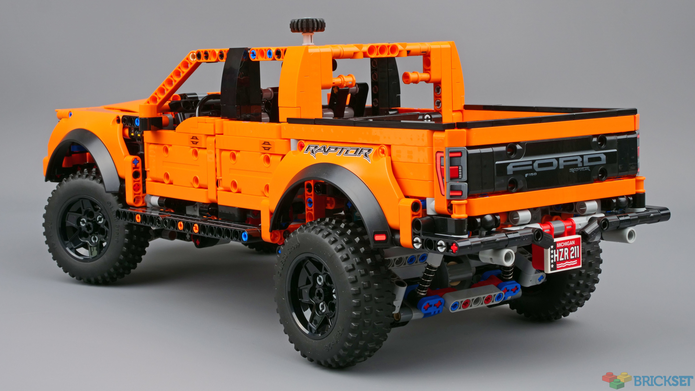 LEGO 42126 Ford F-150 Raptor review | Brickset
