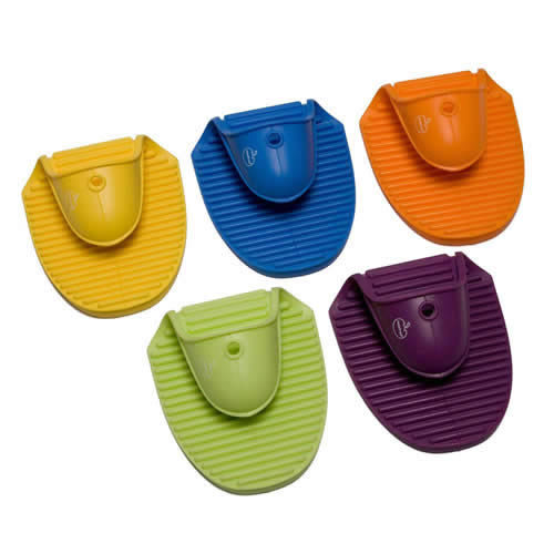 Silicon pot holders offered by Caraselle