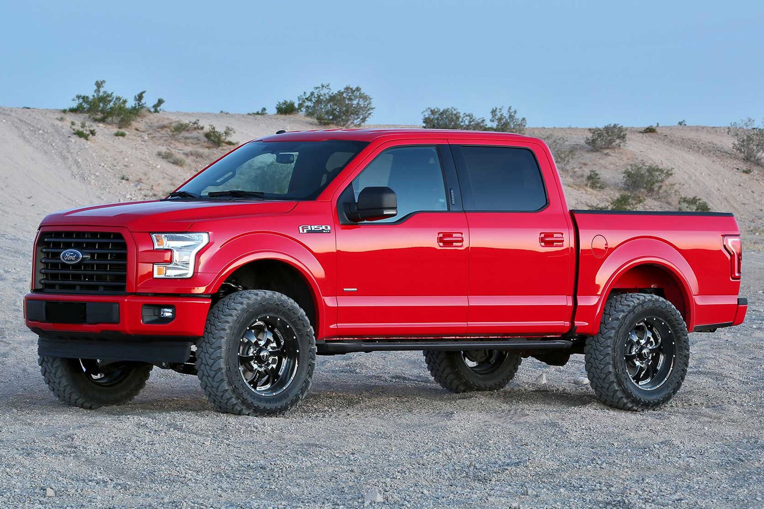 Fabtech® Basic Suspension Lift Kit