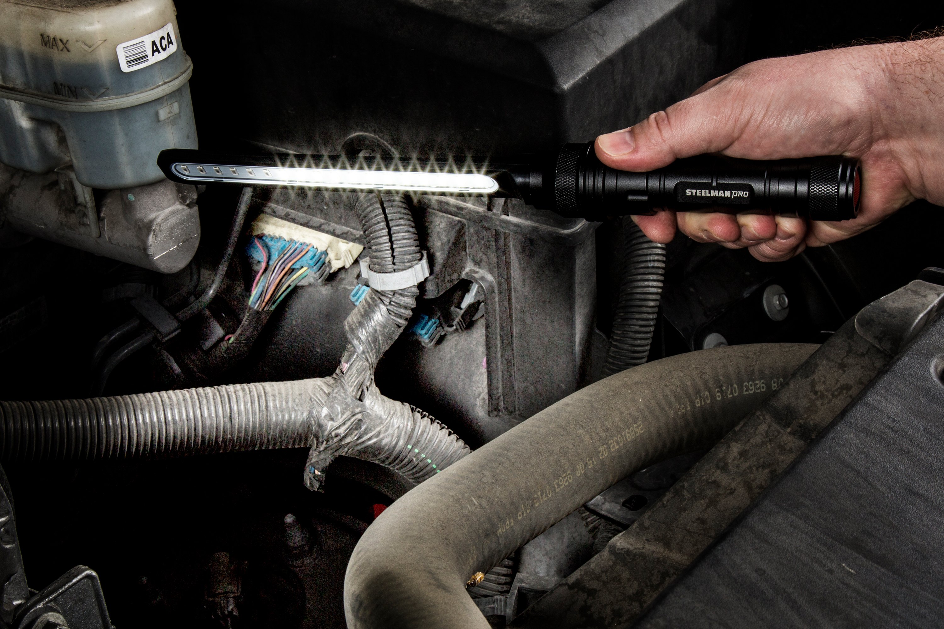 Steelman® 78952 SlimLite Flashlight with UV Mode