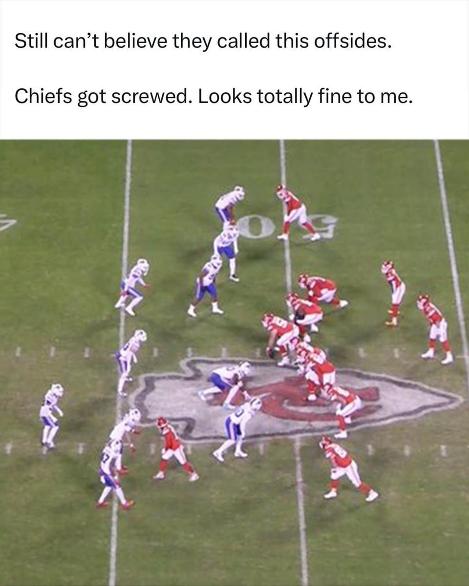 NFL memes are pretty good today..