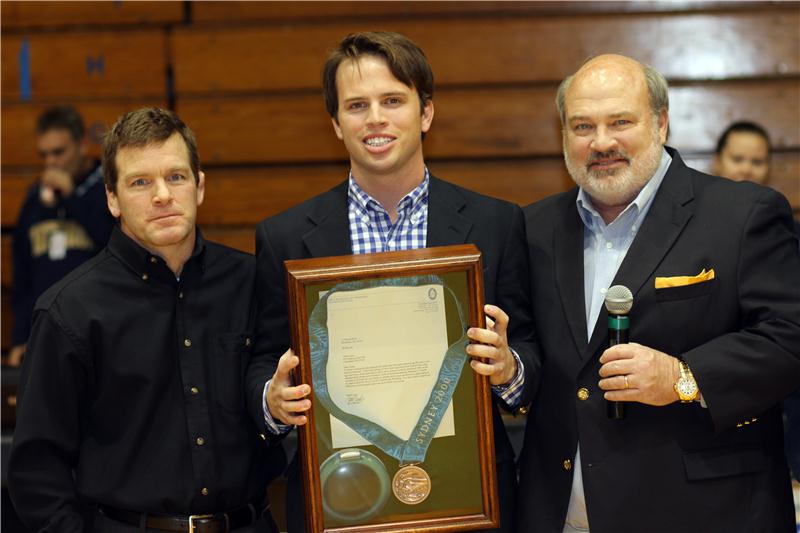 Olympic Medal For Wrestling Is Returned To Champion's Son By Cleveland
