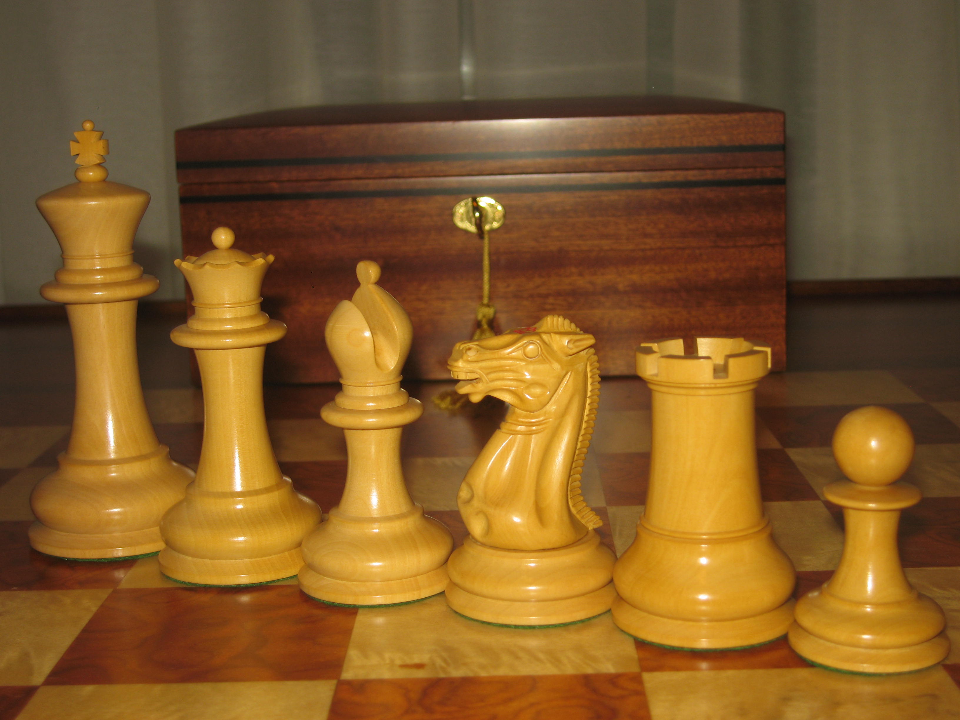1851 Reproduction Staunton Chessmen by The Official Staunton Chess