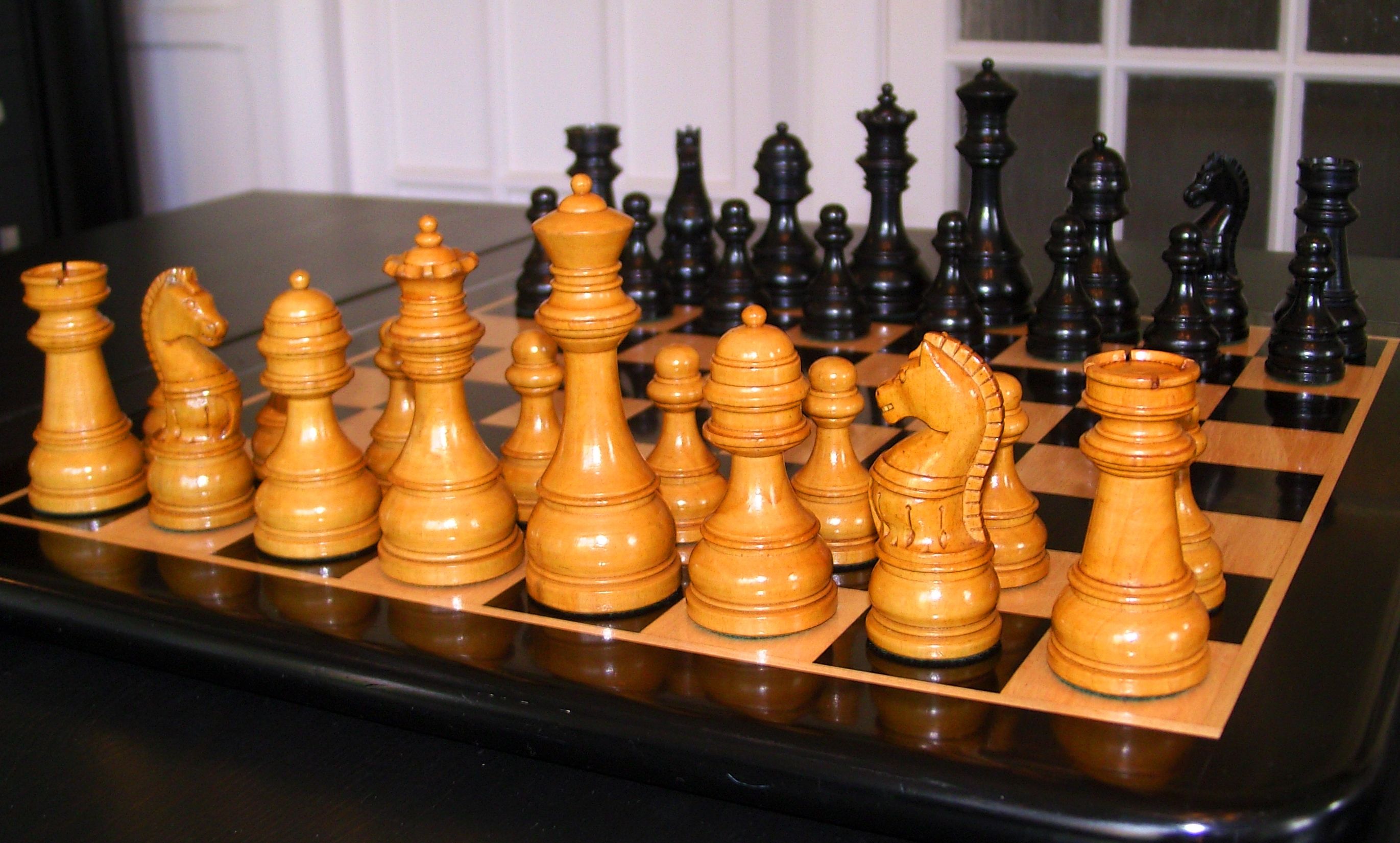 Unusual vintage Staunton chess set Chess Forums