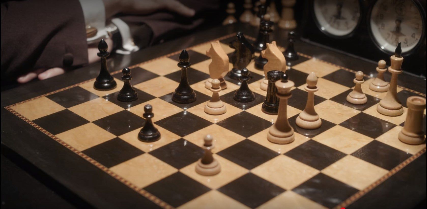 Queen's Gambit Chess Set Harmon vs. Chess Forums