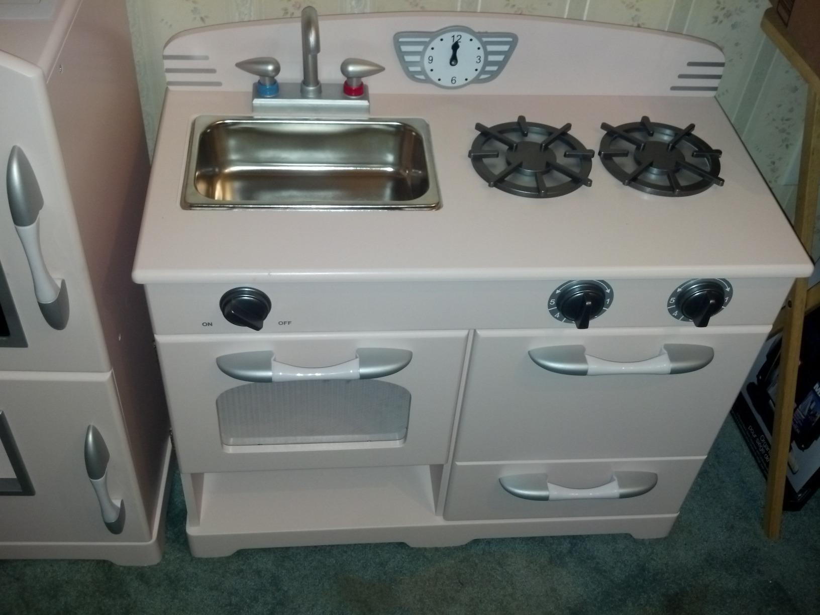 Teamson Kids Retro Wooden Play Kitchen with Refrigerator, Freezer