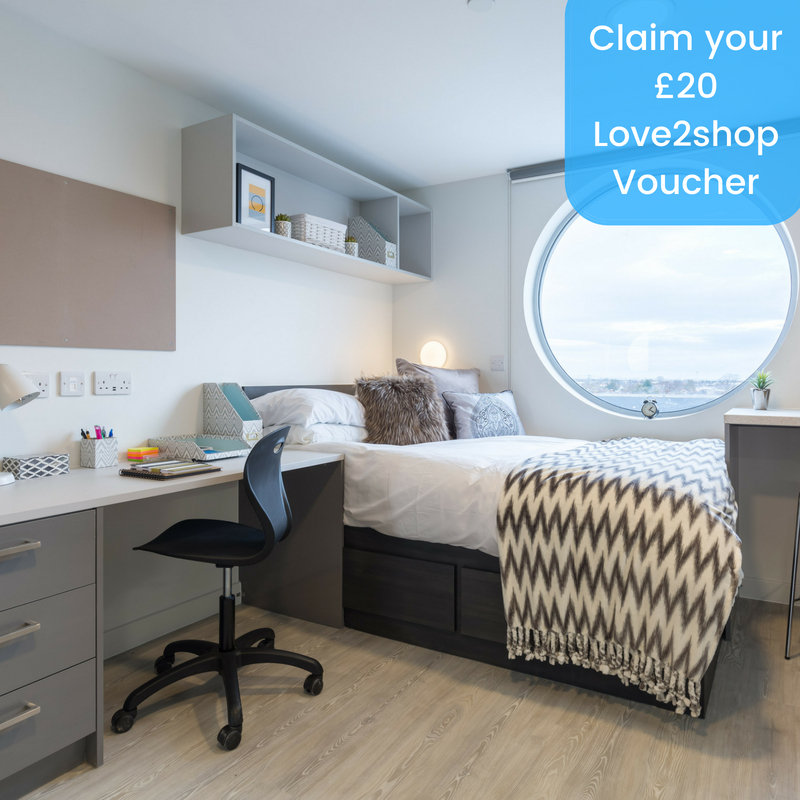 Student For Cardiff University