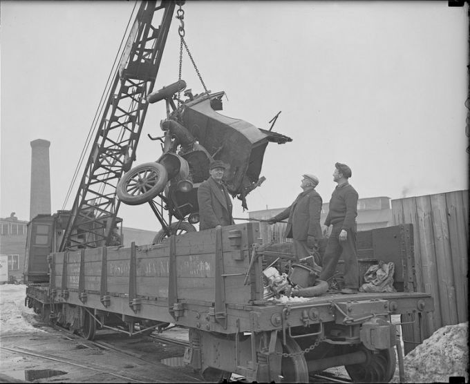 West Roxbury Gallery 25 Vintage Photos of Car Accidents Complex