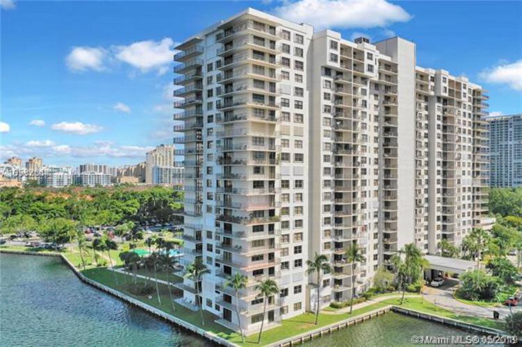 Biscayne Cove Unit 1011 Condo in Aventura CondoBlackBook