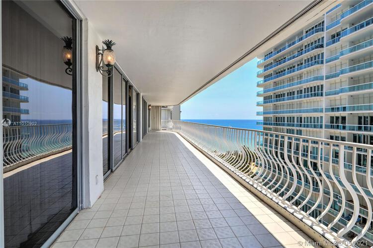 Bal Harbour 101 Unit 1105 Condo in Bal Harbour CondoBlackBook