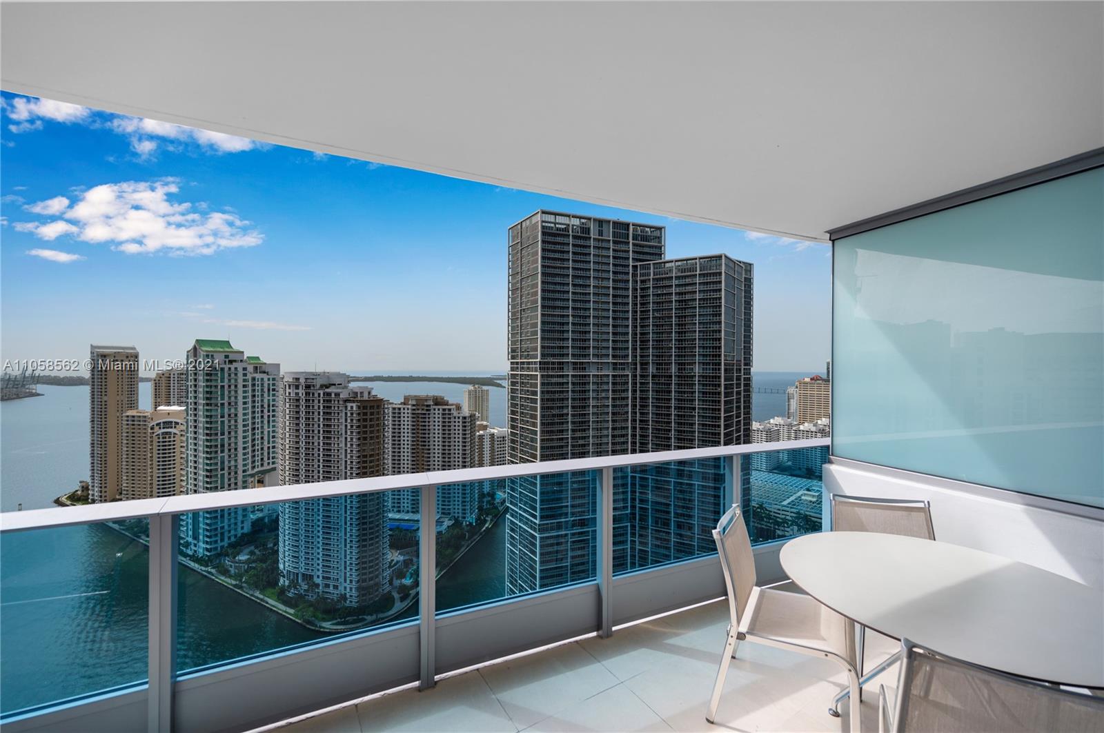 Epic Unit 4305 Condo in Downtown Miami Miami Condos CondoBlackBook