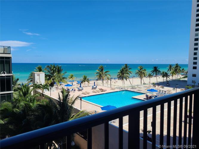 Valencia at Quadomain Unit 503 Condo in Hollywood Beach Hollywood