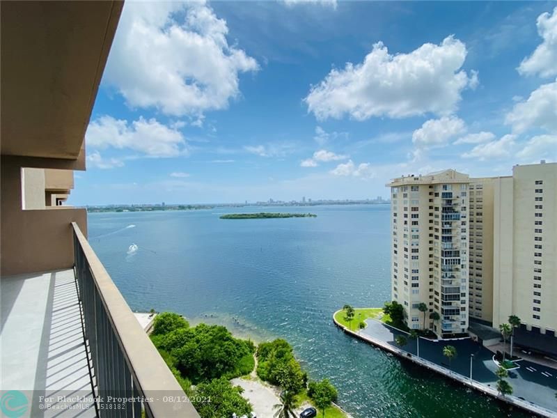Cricket Club Miami Unit 2109 Condo in Biscayne Corridor North Miami