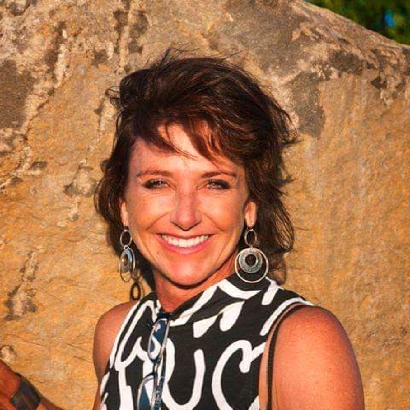 Naushine Doha Email & Phone Number Student at University of Central