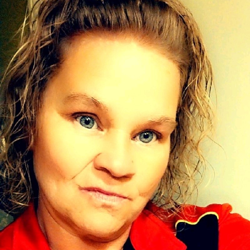 Bonnie Trent's Email & Phone Assistant Manager at Casey's