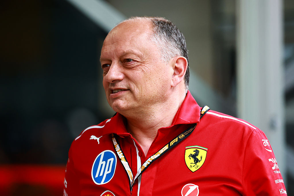 Ferrari asegura a Vasseur con un contrato de extensión por varios años