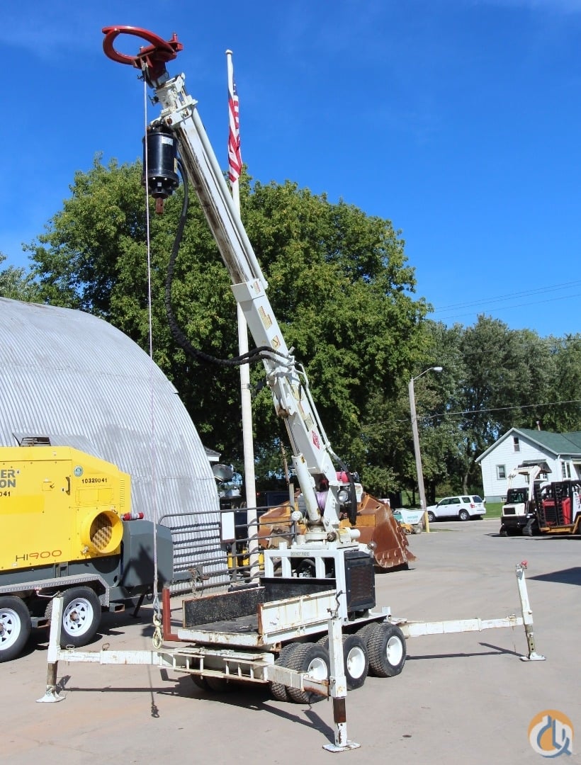 Sold IMT EZH22H Backyard Portable Crane SDP EZ Hauler 2500 Crane in