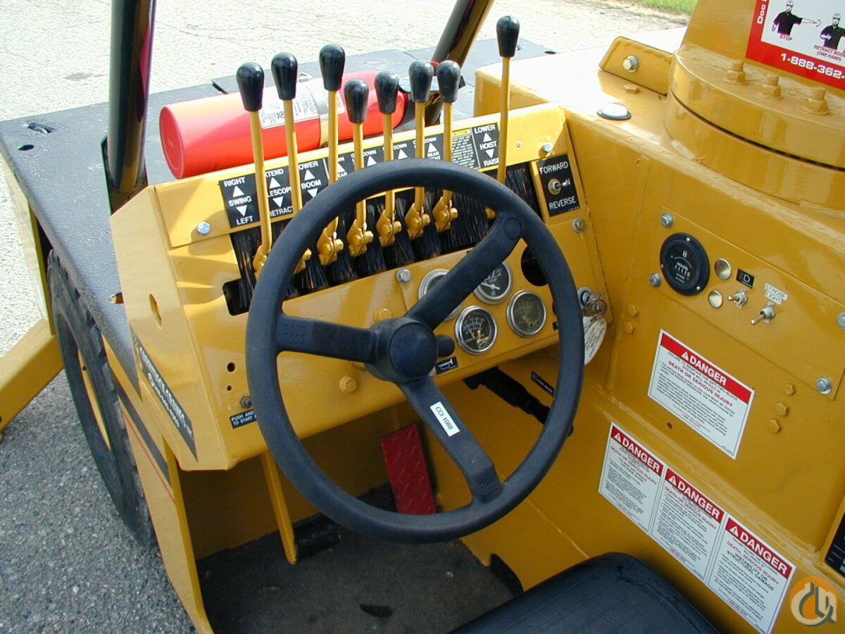 Sold 2001 Broderson IC35-2B Excellent Condition, ready to work. Crane