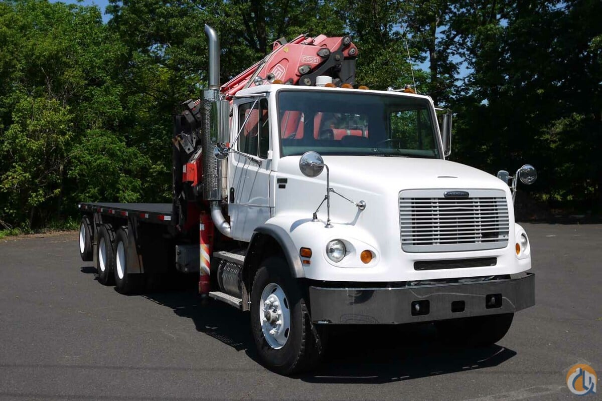 Sold 8489 FREIGHTLINER FASSI KNUCKLEBOOM TRUCK; 10 TON Crane in