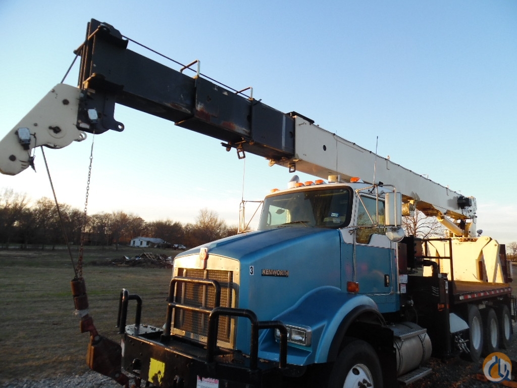 Sold 2008 National 900A Kenworth chassis Crane for in Lone Grove