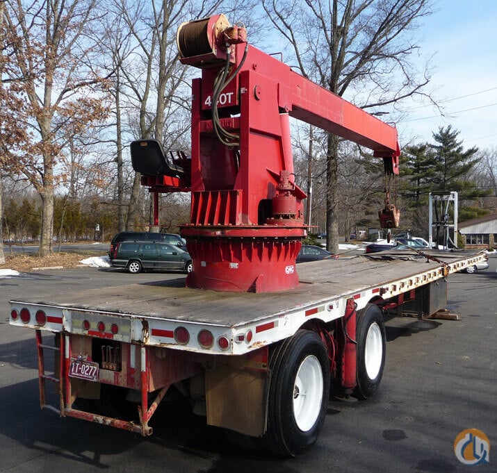 Sold 1983 QMC / DEVAULT TRAILER MOUNT PRECAST CRANE Crane in