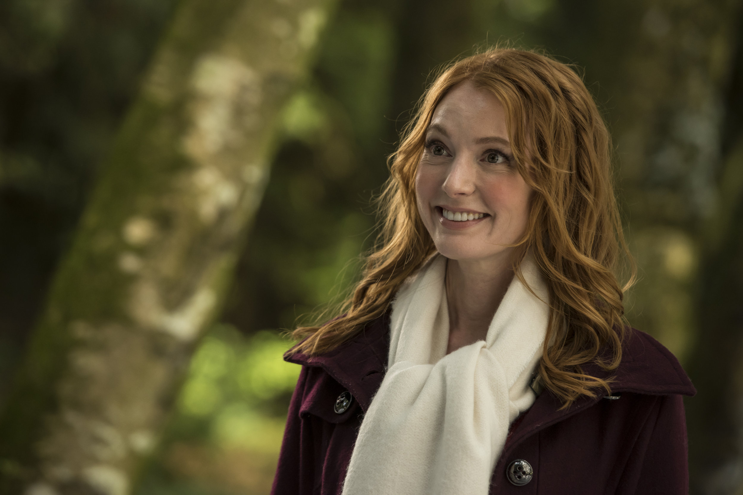 Cast Interviews Relating to Kim The Mistletoe Inn Hallmark Channel