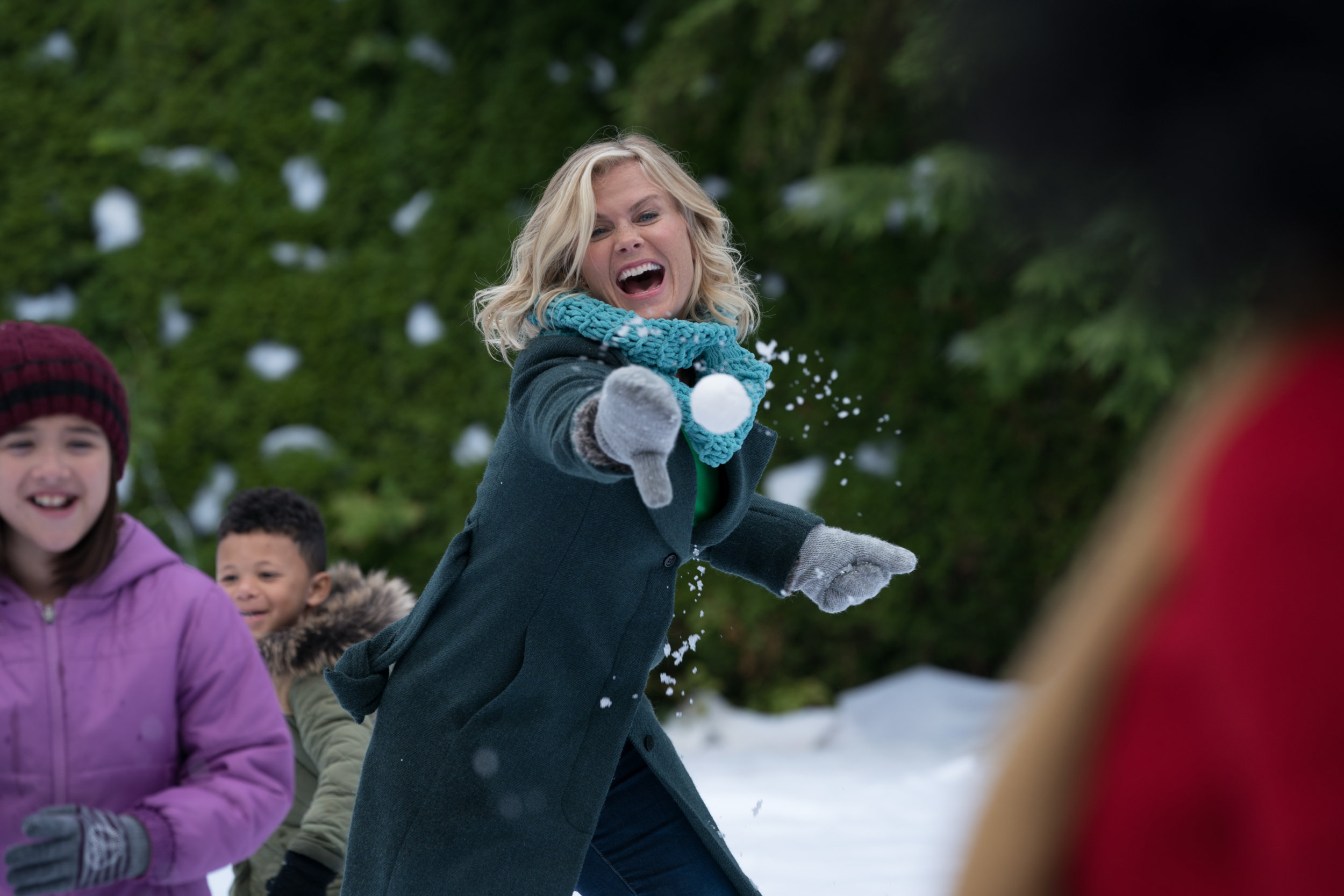 The Making of a Snowball Fight Christmas at Holly Lodge Hallmark