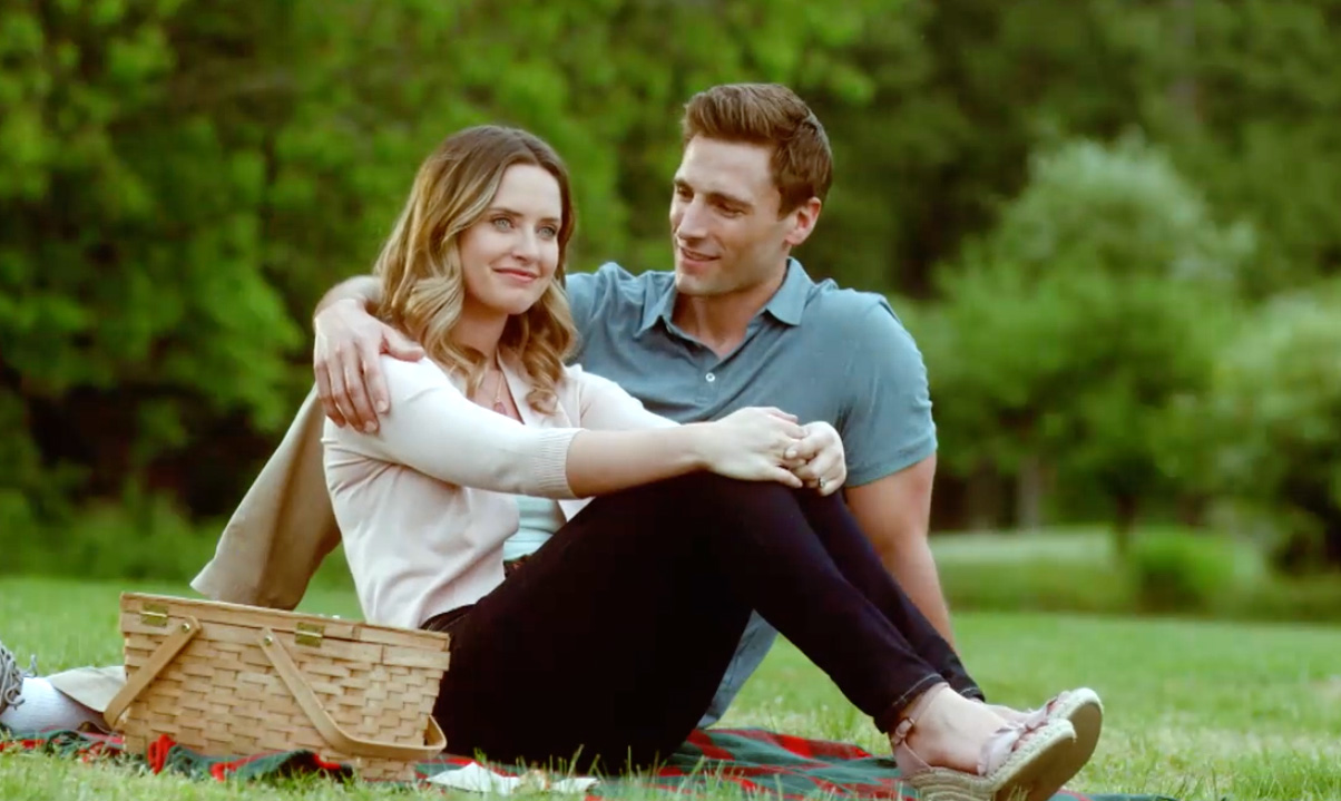 Preview Wedding March 4 Something Old, Something New Hallmark Channel