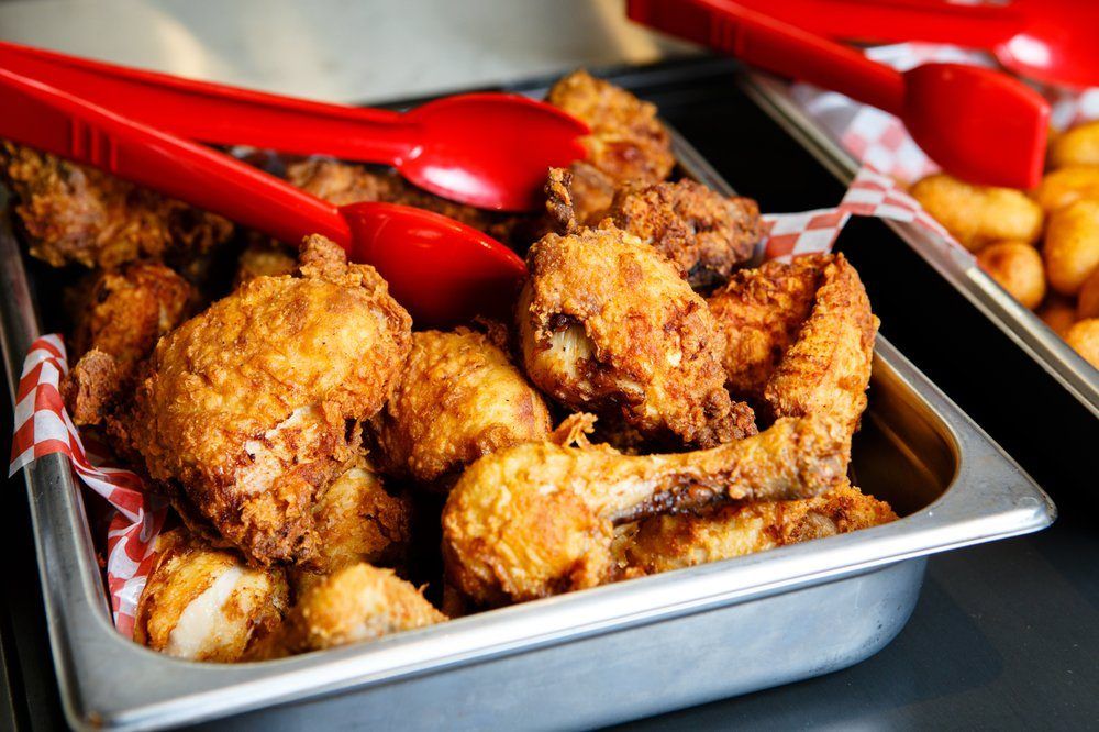 This allyoucaneat Canadian buffet is just 45 minutes from Toronto