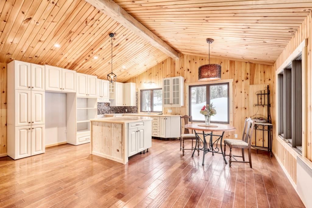 9 beautiful cottages for sale north of Montreal that are under 350k