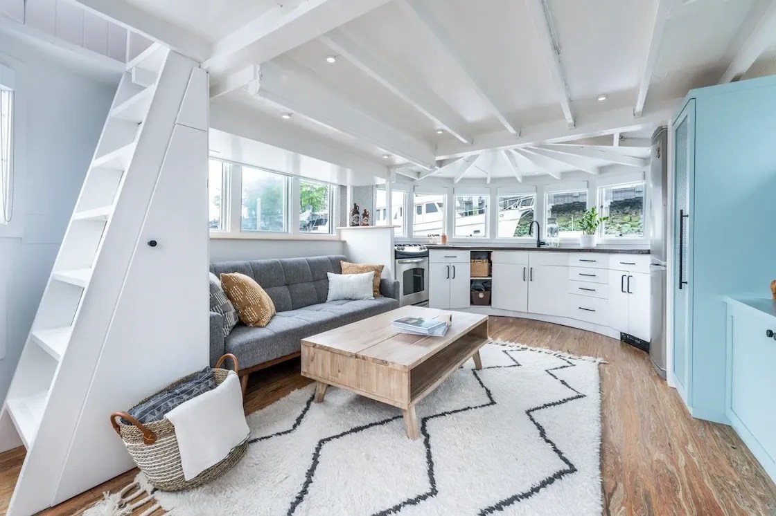 A Look Inside 420K float home for sale in Coal Harbour (PHOTOS