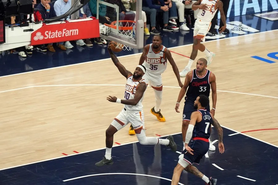 Deadspin Los 25 puntos de Kevin Durant ayudan a los Suns a superar a