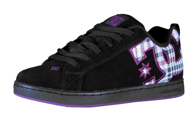 DC Court Graffik Se Womens Shoe In Black / Dark Purple Shoes