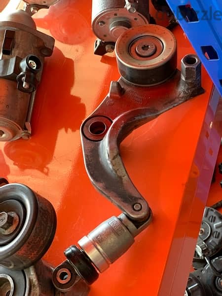 Belt Tensioner Honda Civic 2006-2011 - Car Accessories - 104537152