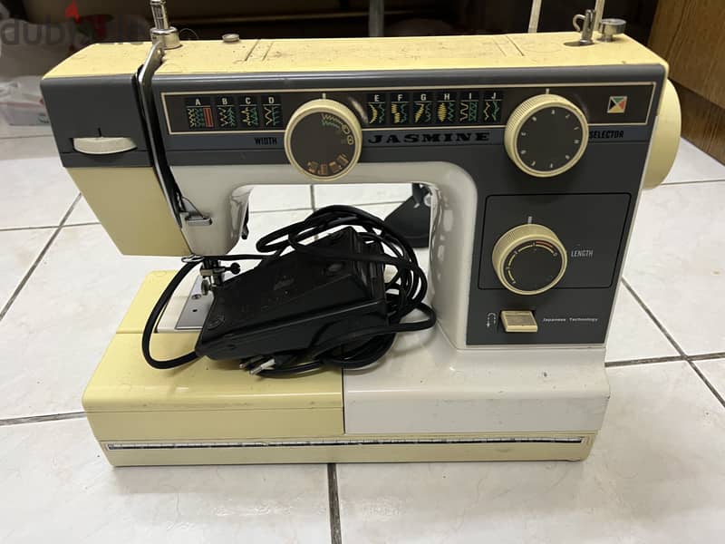 Sewing Machine Other Home Appliances 105081693