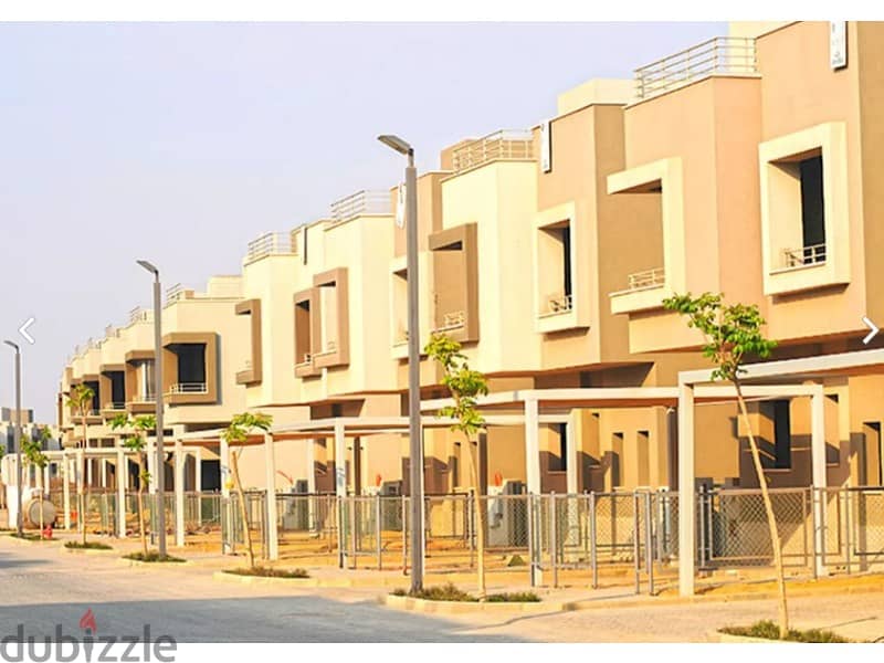 Townhouse Middle 226m With Roof 56m For Sale With Lowest Downpayment 4