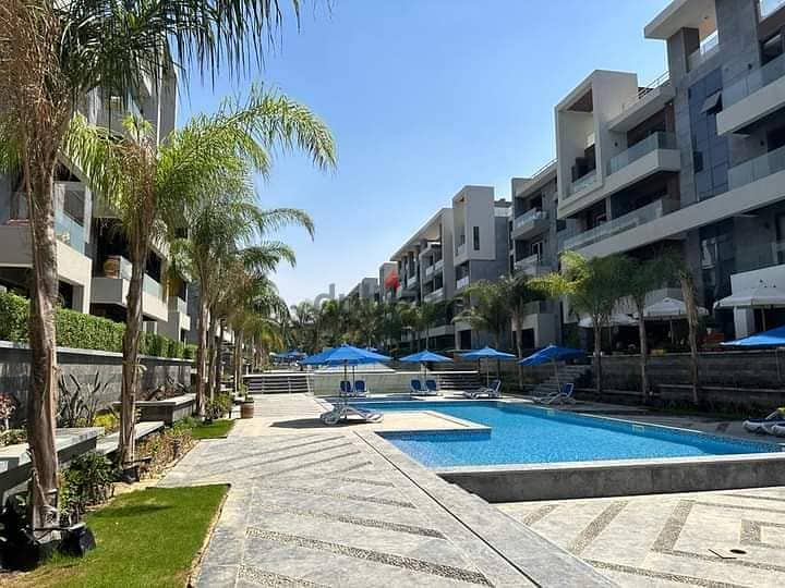 For sale, an apartment with a garden, 275 square meters, immediate