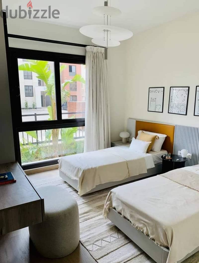 In installments, receive immediately in installments a penthouse in La