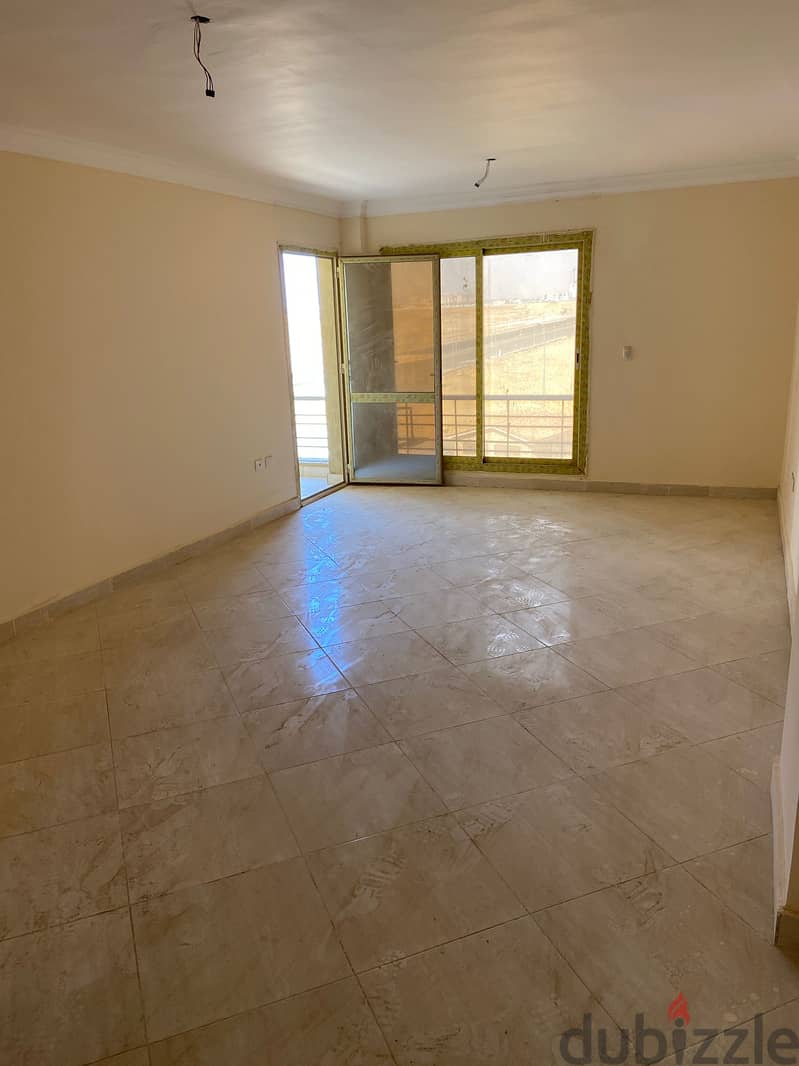 شقه للايجار140م بكمبوند دار مصر الاندلس التجمع الخامس Apartments for