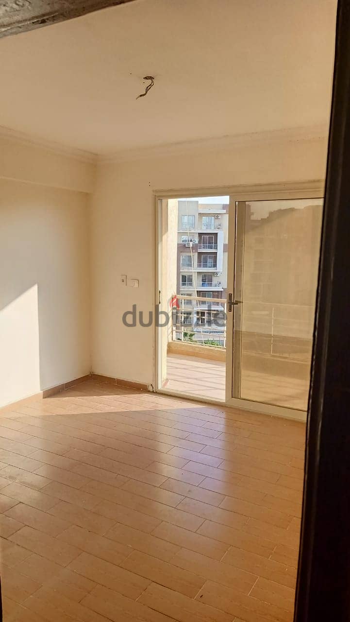 شقه للايجار140م بكمبوند دار مصر الاندلس التجمع الخامس Apartments for